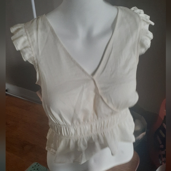 Pink Rose Lightweight Top - Picture 4 of 4